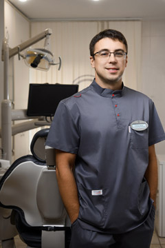 Стоматолог-терапевт, эндодонтист с применением микроскопа Котельников Павел Николаевич